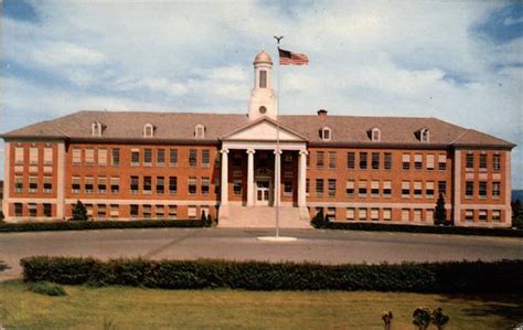 25 Hotels near Siena College, Loudonville, NY .